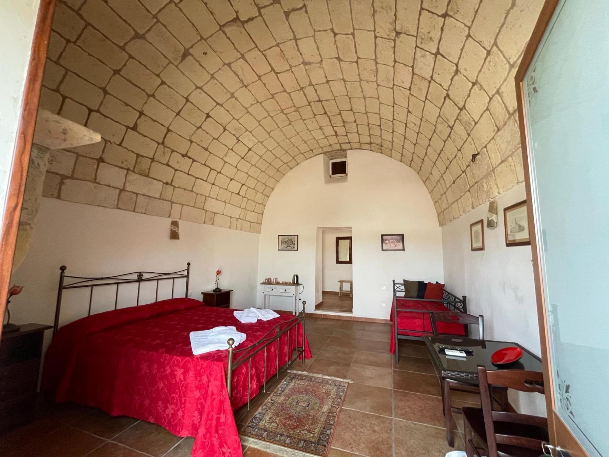 Agriturismo Masseria Saittole 카르피냐노 살렌티노 외부 사진